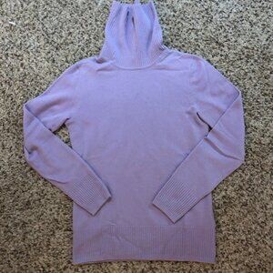 J Crew Cashmere Turtleneck Size Small Lilac color